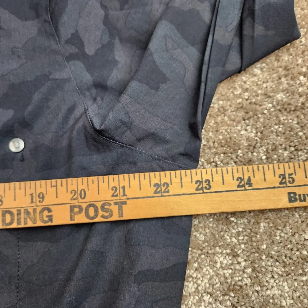 Vuori Outdoor Trainer Shell Jacket Womens XL Black Camo Full Zip Hooded XL - Picture 6 of 7